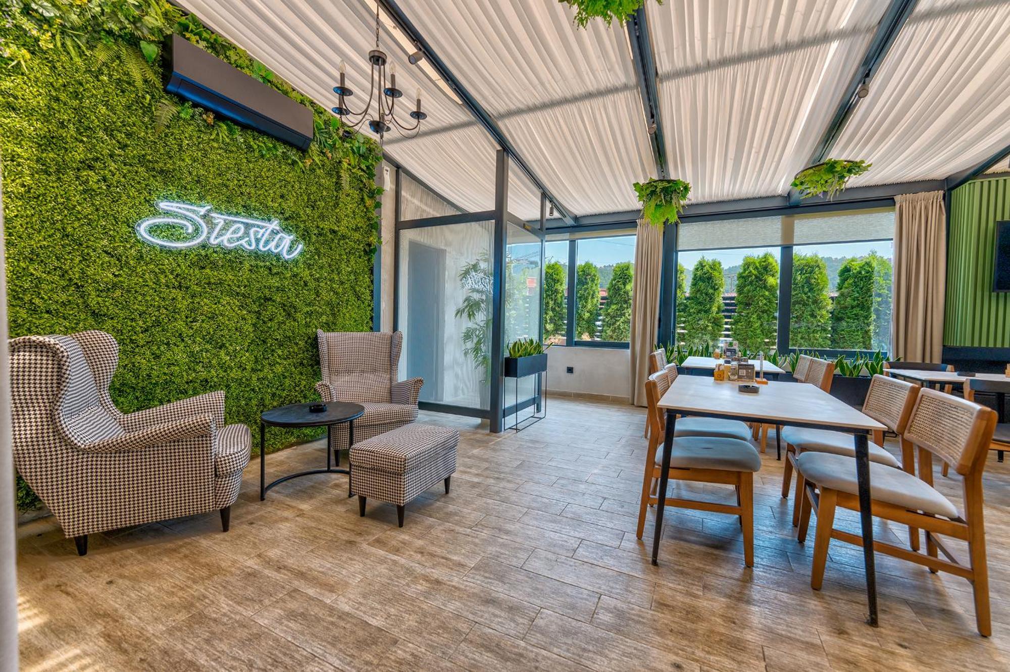 Hotel Siesta Uzice Luaran gambar